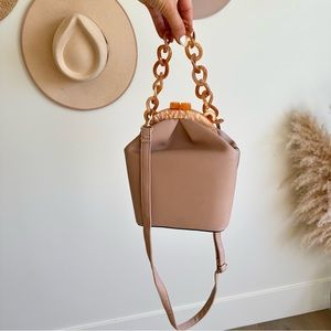 Chain strap crossbody purse